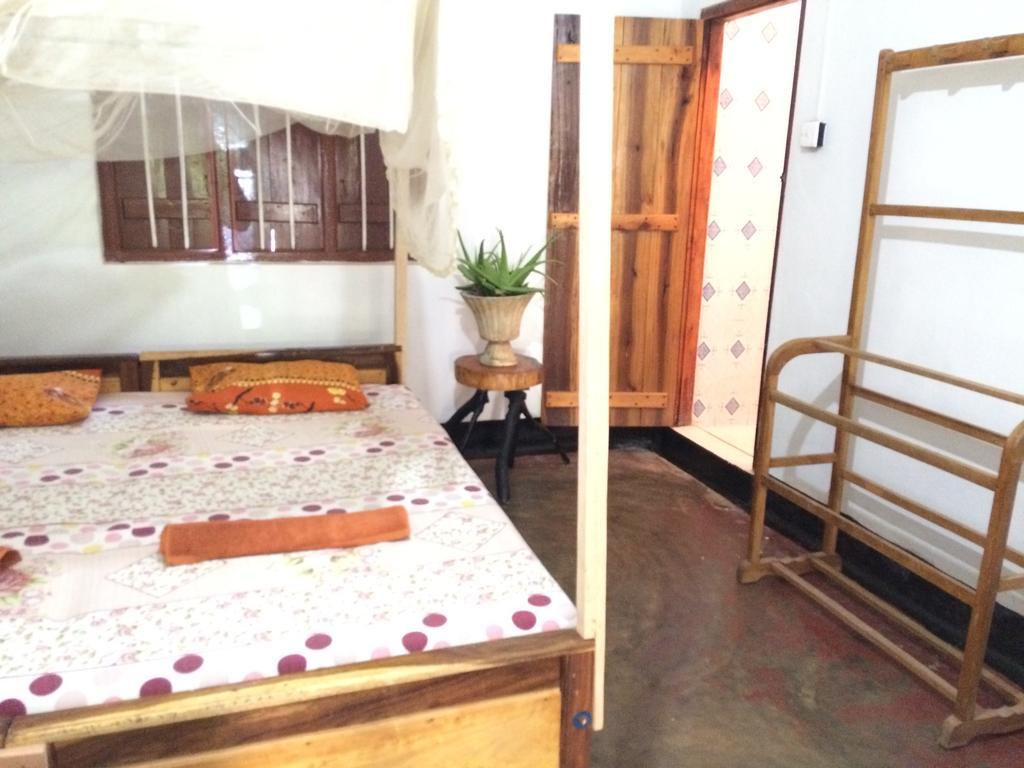 Eastwind Surf Camp Otel Arugam Bay Dış mekan fotoğraf
